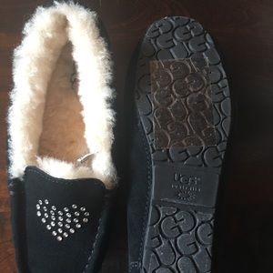 UGG girl shoes NWOT